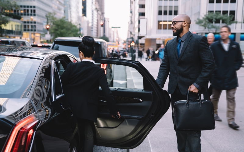 You are currently viewing Smart Travel in London: Hire a Chauffeur Today!
