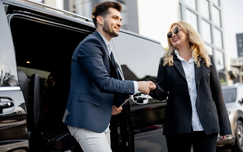You are currently viewing Heathrow Transfers for Business: Discreet & Luxurious