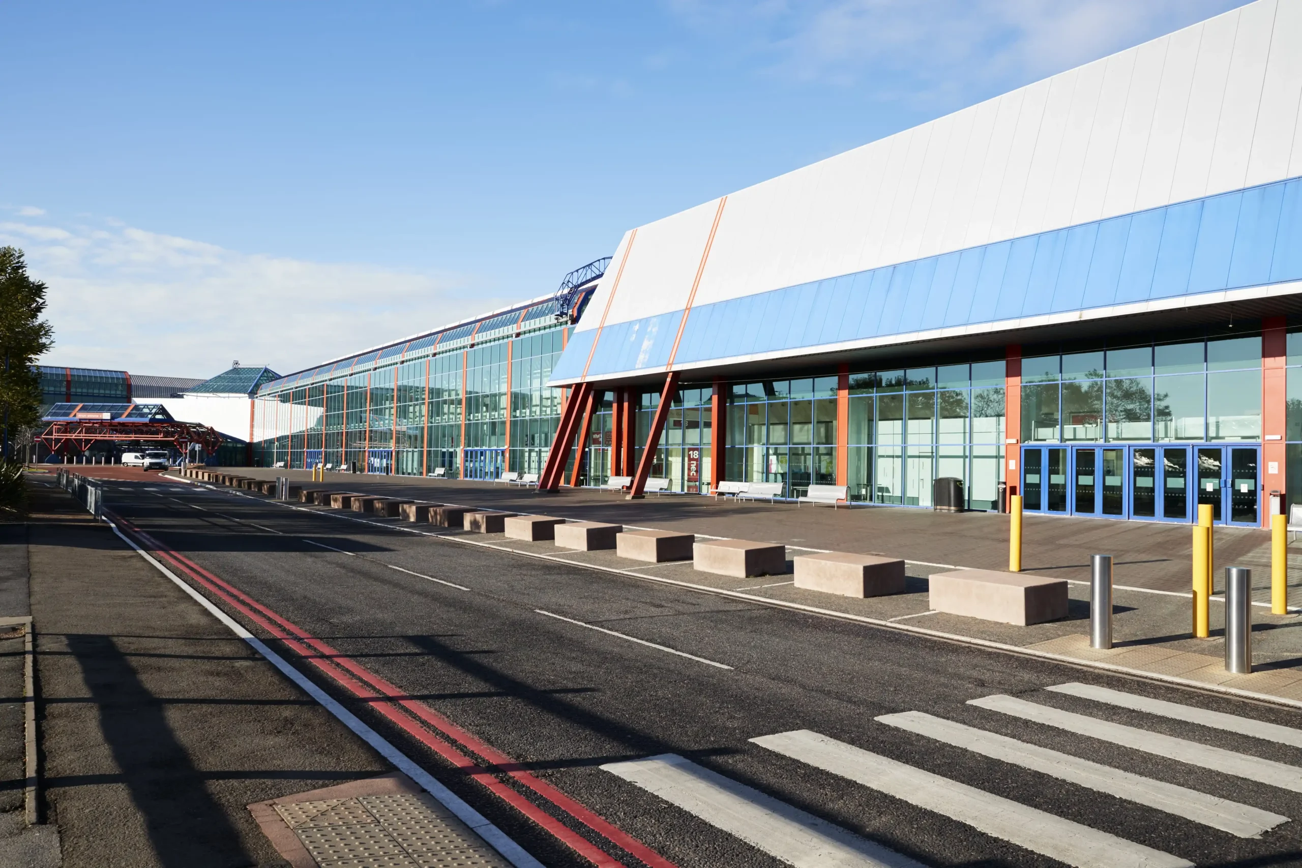 Read more about the article How to Get from Heathrow Airport to Birmingham
