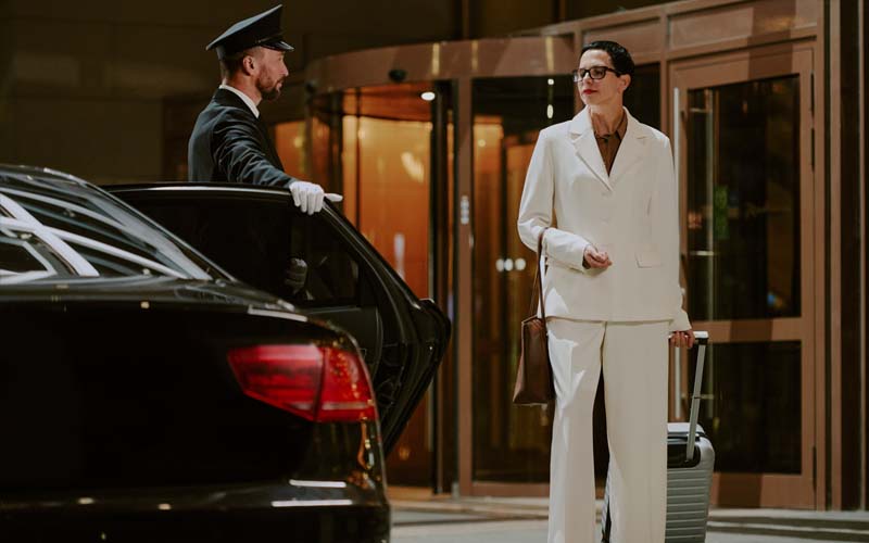 You are currently viewing Luxury Airport Transfers from Heathrow to Soho for Night